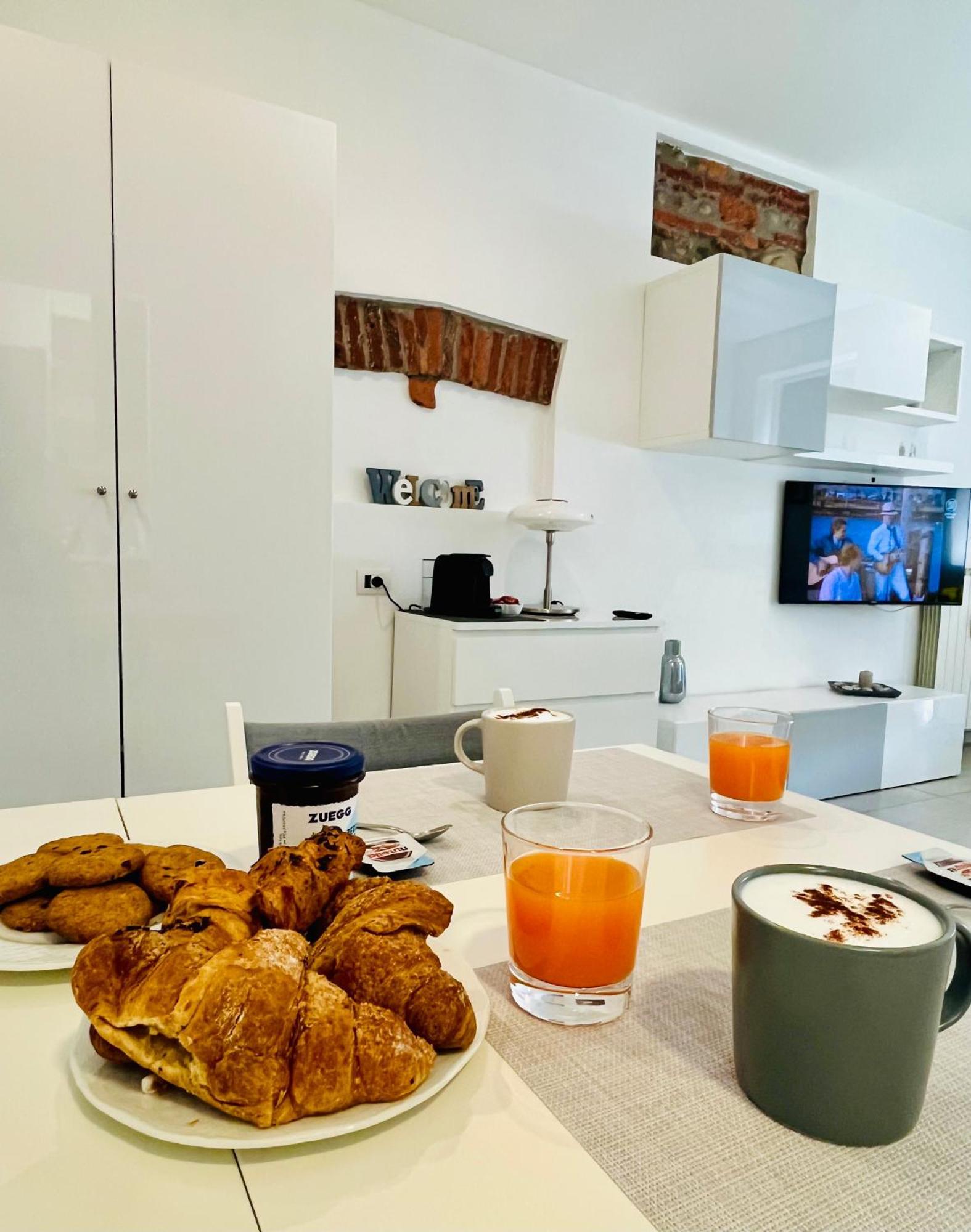 Beddy & Breakfast 2 - Il Cortino Apartment Cesano Maderno Ngoại thất bức ảnh